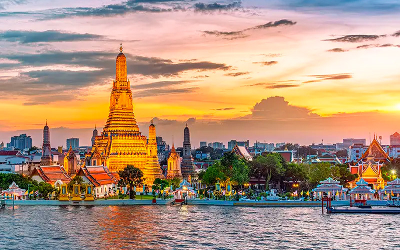 Los templo en Bangkok que hará de tu viaje de boda un sueño